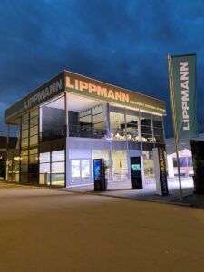 Lippmann Bauma Booth at Sunset.