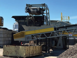 Lippman Crushers 6042m magnet rock conveyor on a job site
