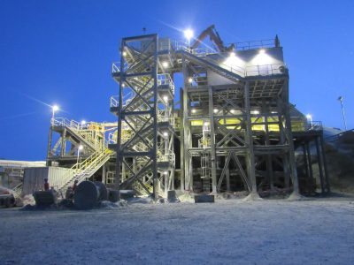 DE BEERS GAHCHO KUE  DIAMOND MINE - Northwest Territories 4248/apron feeder 6210 scalper and hydraulic dump grizzly